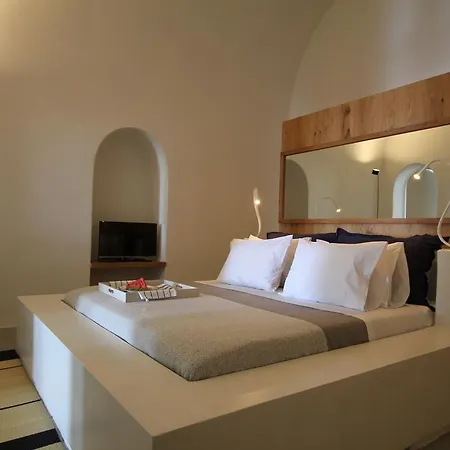 Villa Porto Fira (Santorini)