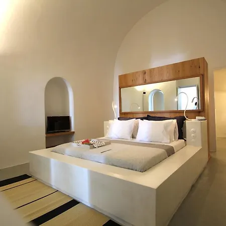 Porto Villas Fira (Santorini)